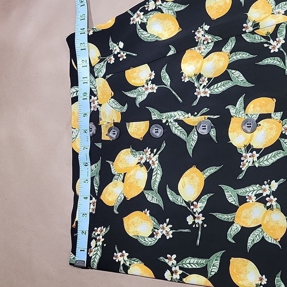H&M Divided Size 6 Midi Black with Lemons Skirt, Side Slit and Buttons, EUC - Picture 6 of 14